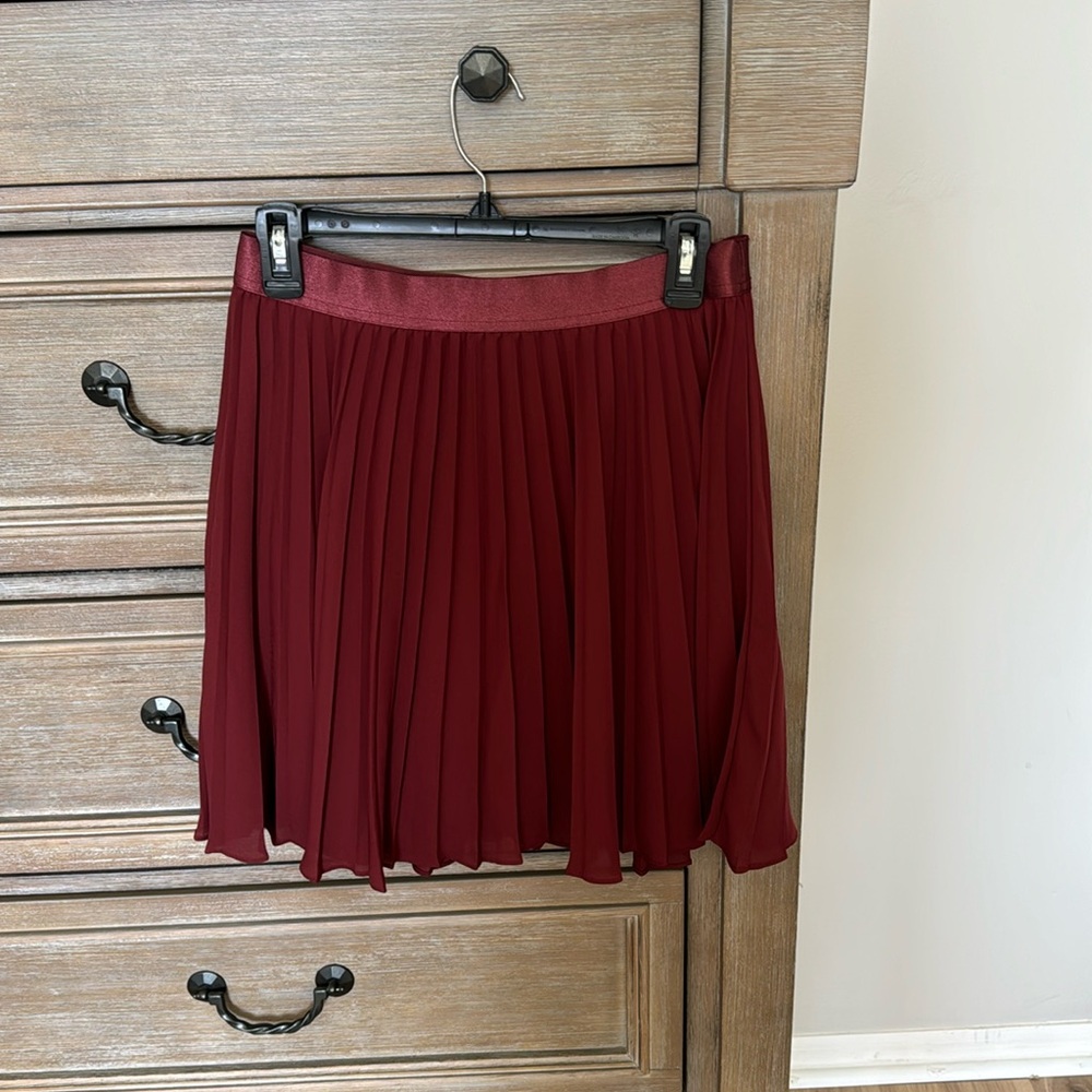 Express lined pleated skirt
